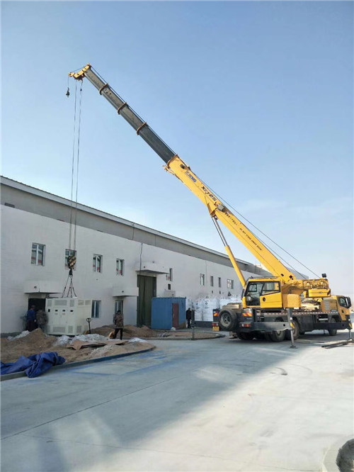 合水县“超载就喊停”—— 吊车的 “重量保镖” 技术